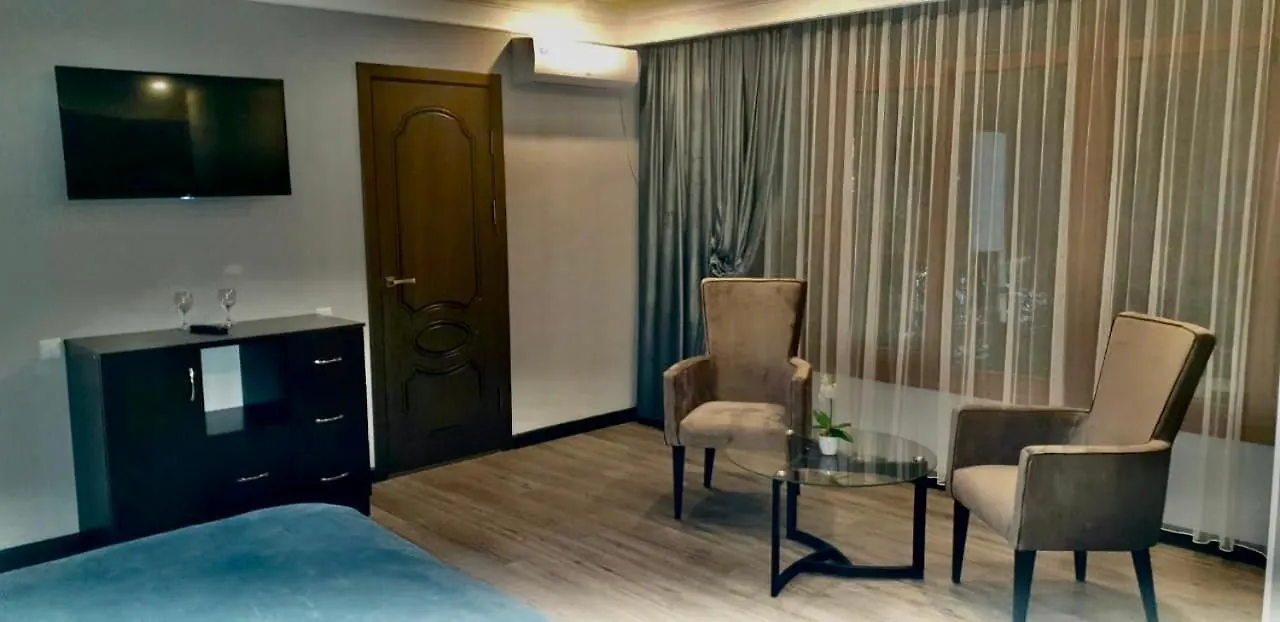 Hotel Monroe Almaty